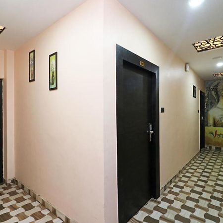 Capital O 8680 Hotel Vaishnavi Inn Hasanganj Екстер'єр фото