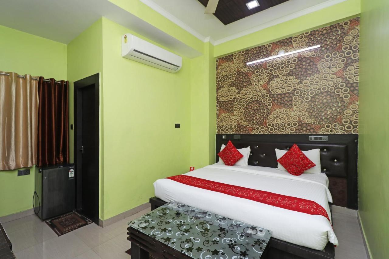 Capital O 8680 Hotel Vaishnavi Inn Hasanganj Екстер'єр фото
